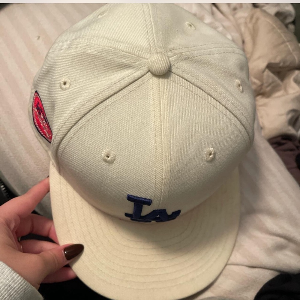 LA dodgers fitted hat - Picture 4 of 5